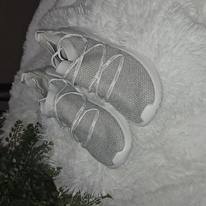 Adidas Ultimamotion Women size 8